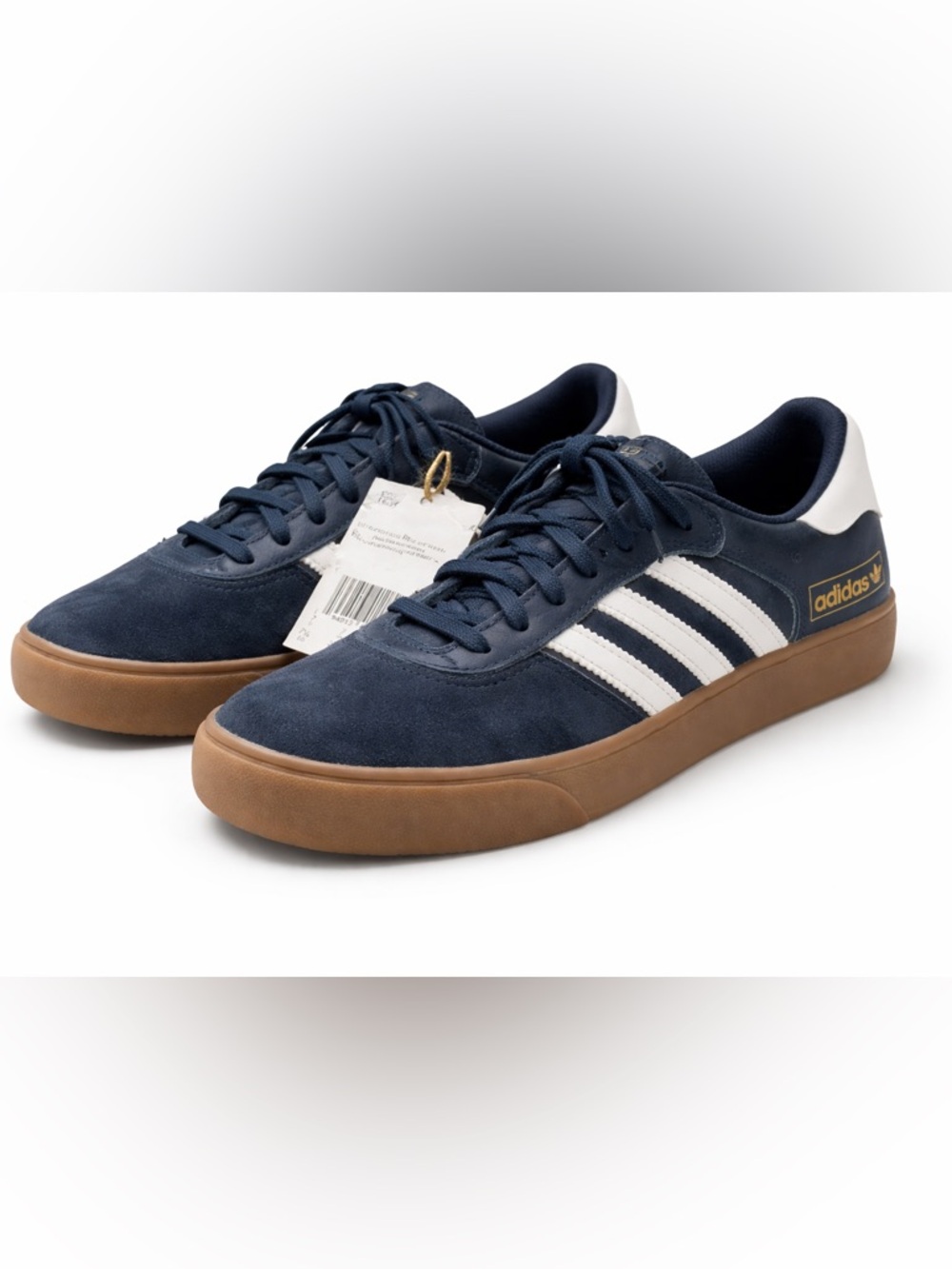 Brand new Adidas Matchbreak sneakers 👟🔥
Never worn, comes with original tags.